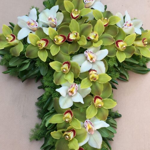 croce di orchidee cymbidium