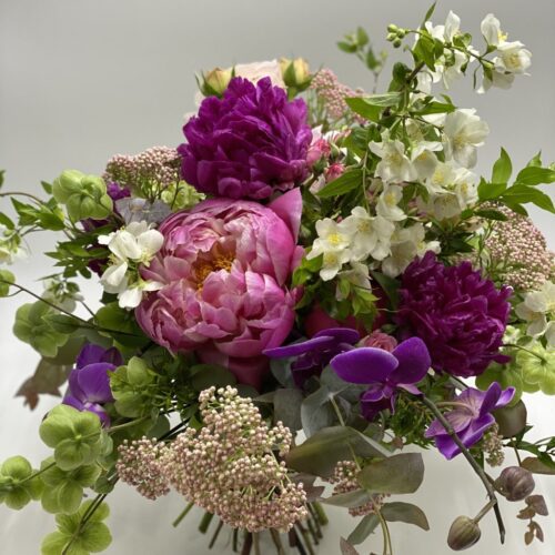 bouquet  biancospino,peonie,eucalipto, phalaenopsis