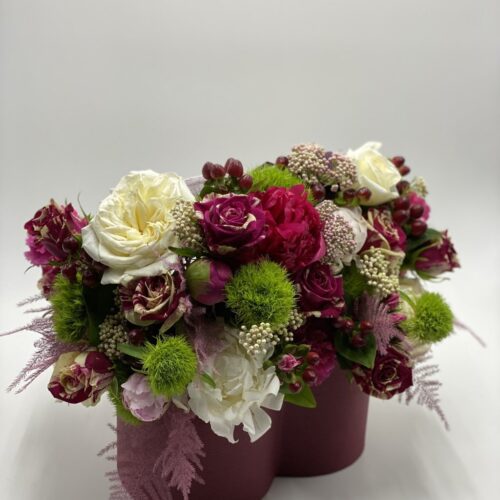 Box/scatola  Cuore e fiocco  con fiori misti