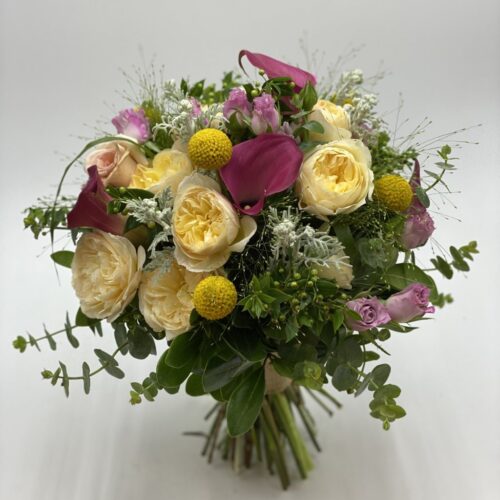 bouquet Giada rose inglesi,eucalipto,e fiori misti