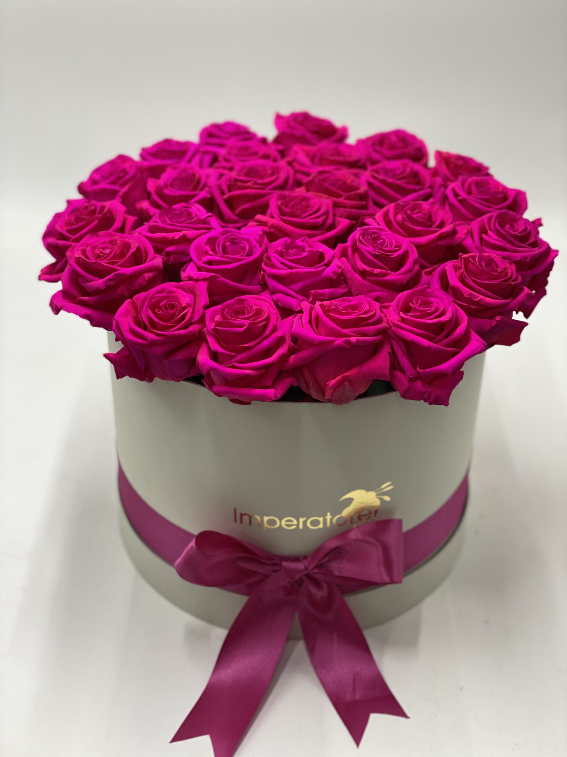 scatola rose stabilizzate fucsia - Consegna di Fiori a Domicilio a